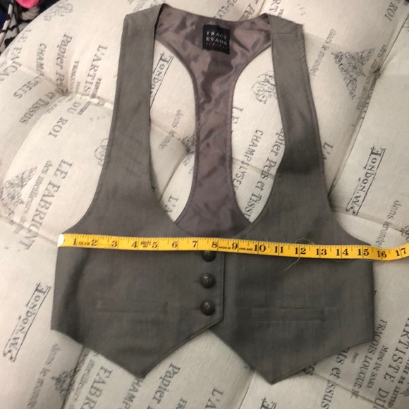 Tracy Evans gray vest size medium - Picture 6 of 7